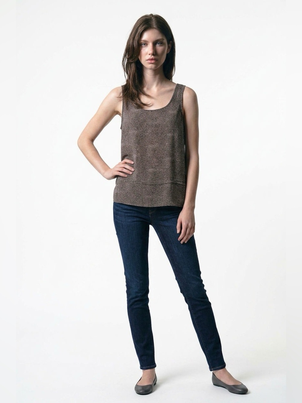 GAP Sleeveless Top NWT New Keyhole Blouse XS Ruffle Keyhole Button Back